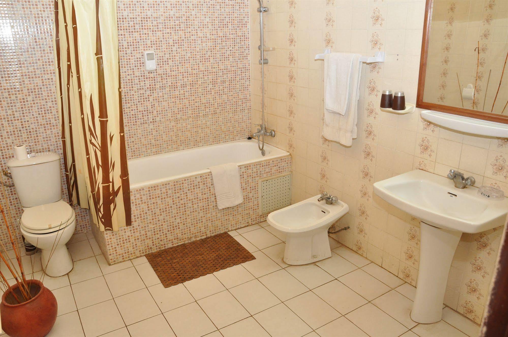 Hotel Baraka Дакар Екстериор снимка